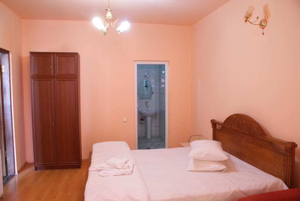 Marani Hotel Батуми Стая снимка