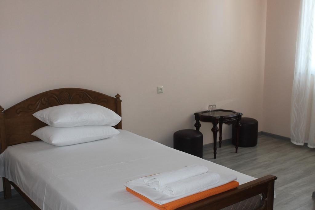 Marani Hotel Батуми Стая снимка