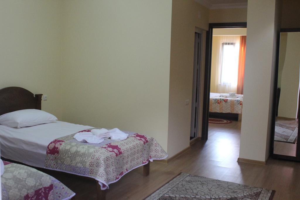 Marani Hotel Батуми Стая снимка