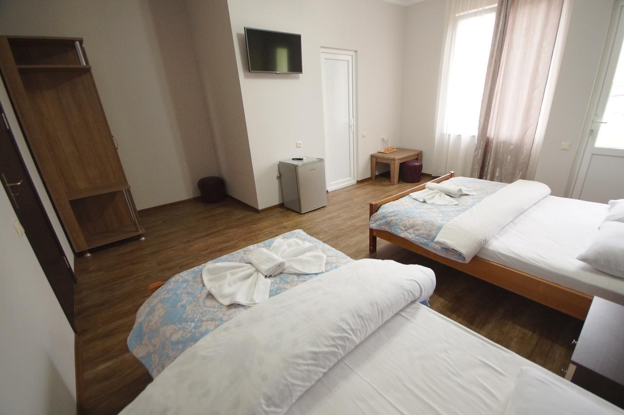 Marani Hotel Батуми Екстериор снимка